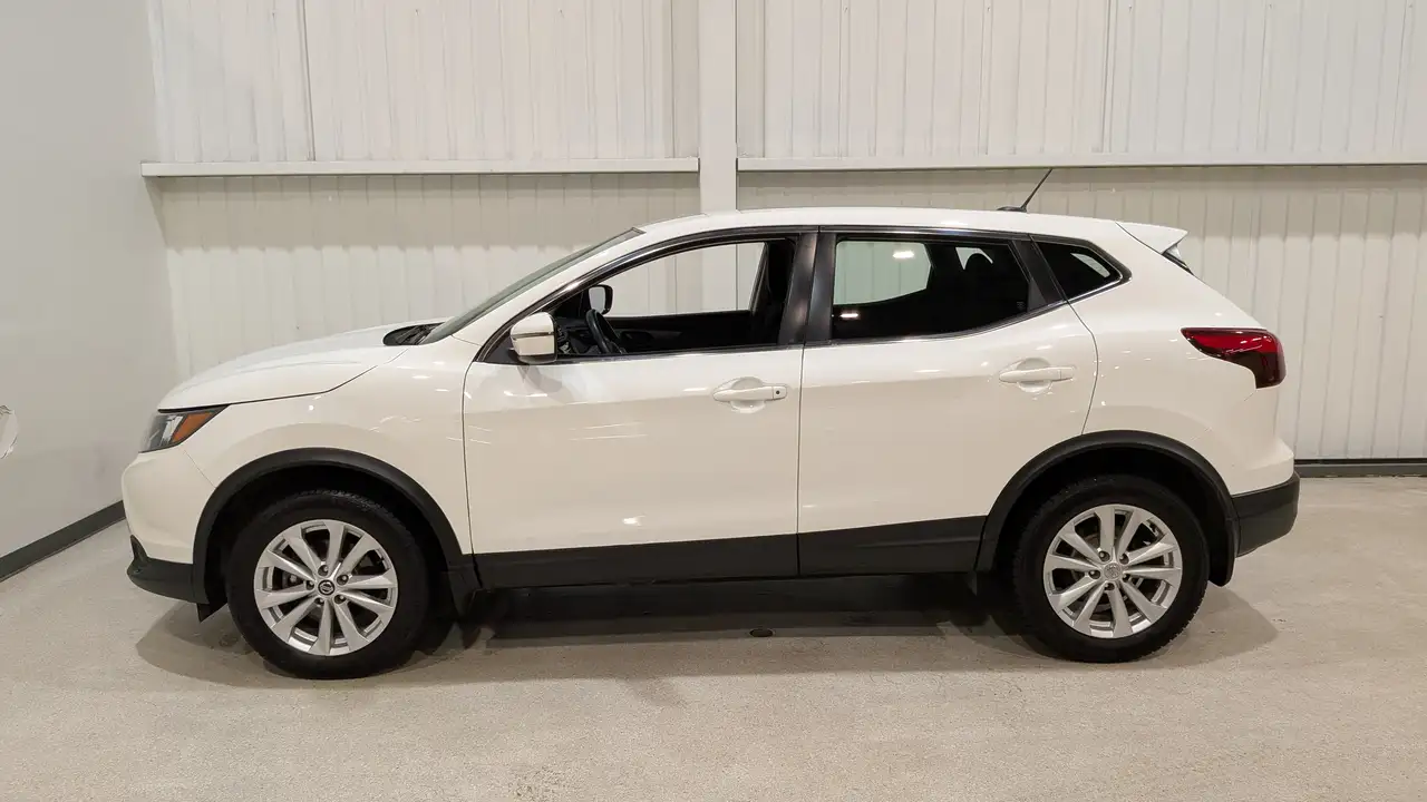 Nissan Qashqai снимка Nissan Qashqai