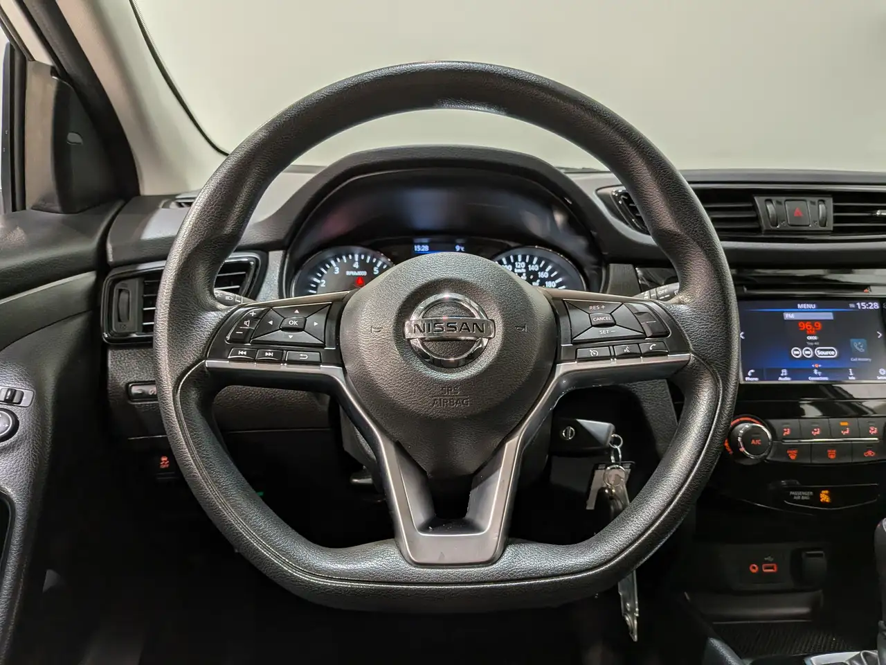 Nissan Qashqai снимка Nissan Qashqai