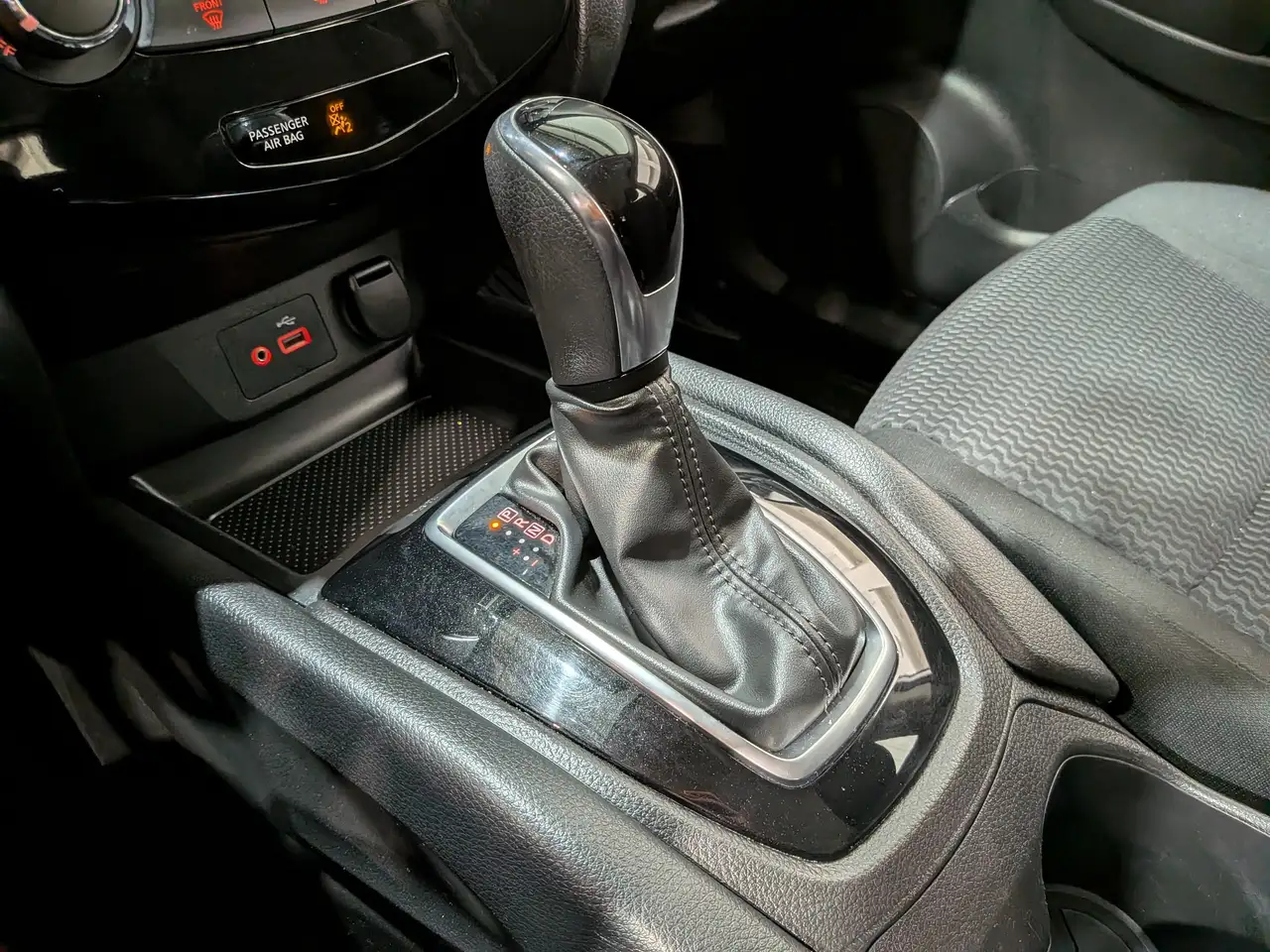 Nissan Qashqai снимка Nissan Qashqai