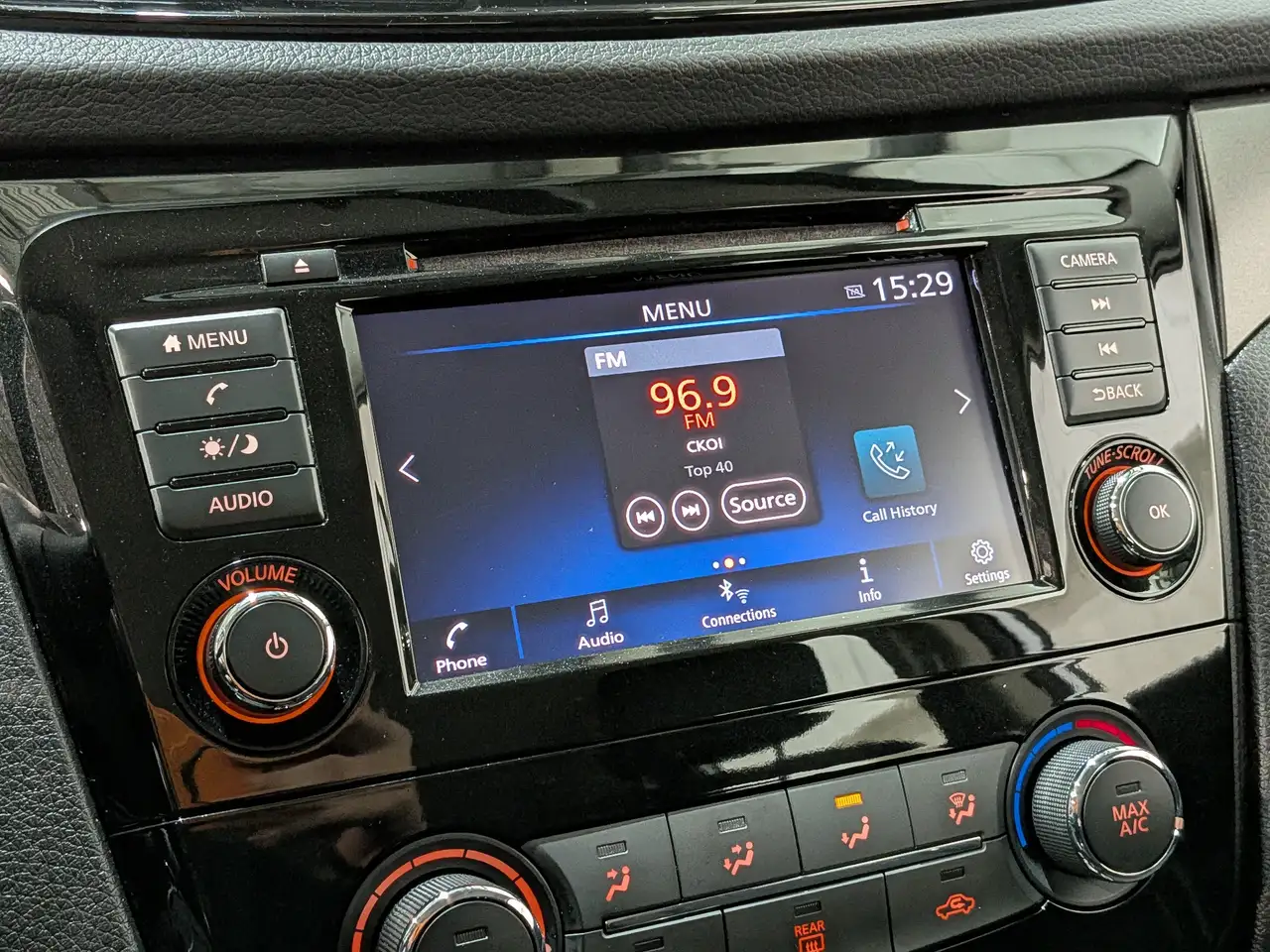 Nissan Qashqai снимка Nissan Qashqai