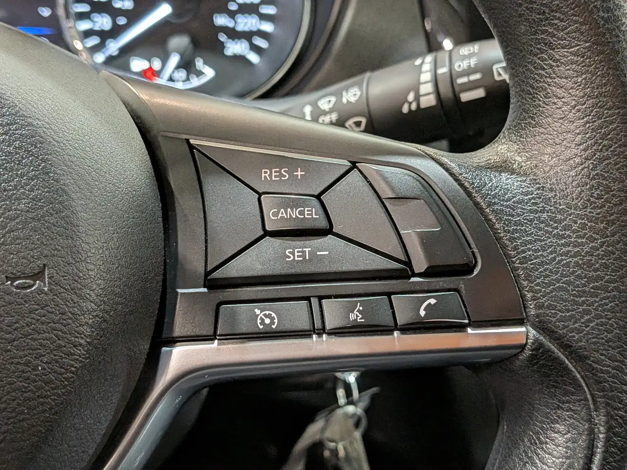 Nissan Qashqai снимка Nissan Qashqai