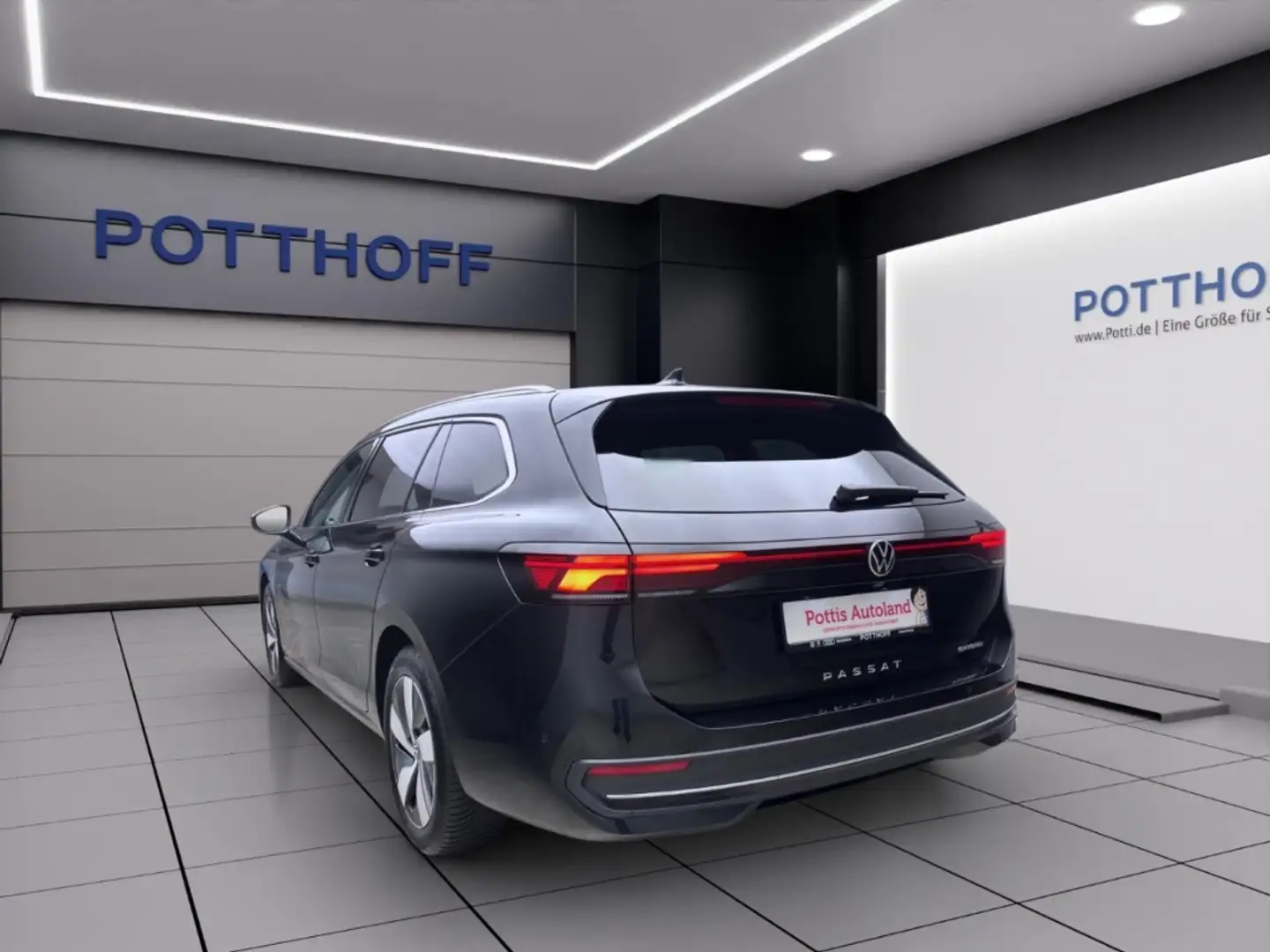 Volkswagen Passat Variant 1.5 TSI eHybrid BUSINESS NAVI AHK KAMERA KLIMA Schwarz - 2