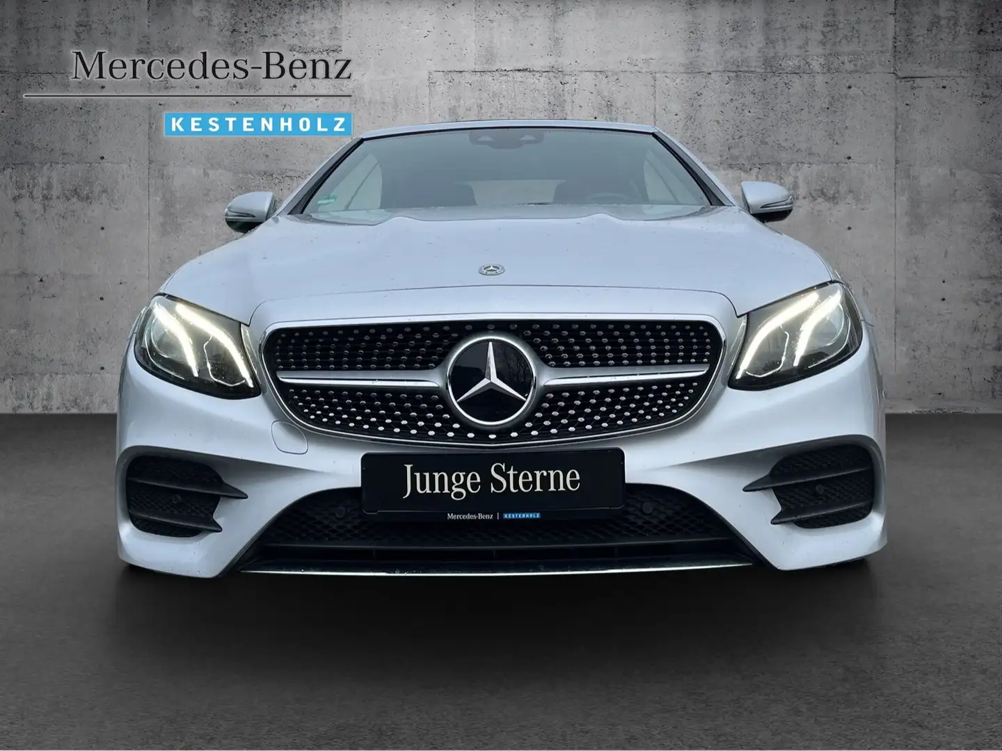 Mercedes-Benz E 220 E 220 d Cabrio AMG+LEDER+DISTRO+KAM+AIRCAP/SCARF Silber - 2