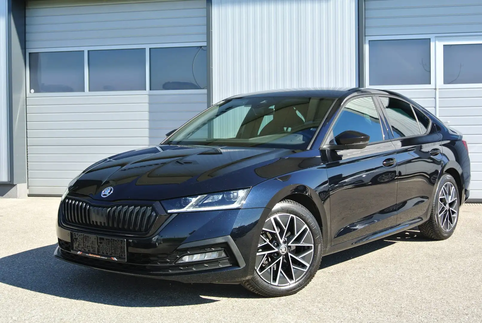 Skoda Octavia Lim. 1.5 TSI Sportline * virt. Cockpit * LED* NAVI Schwarz - 1