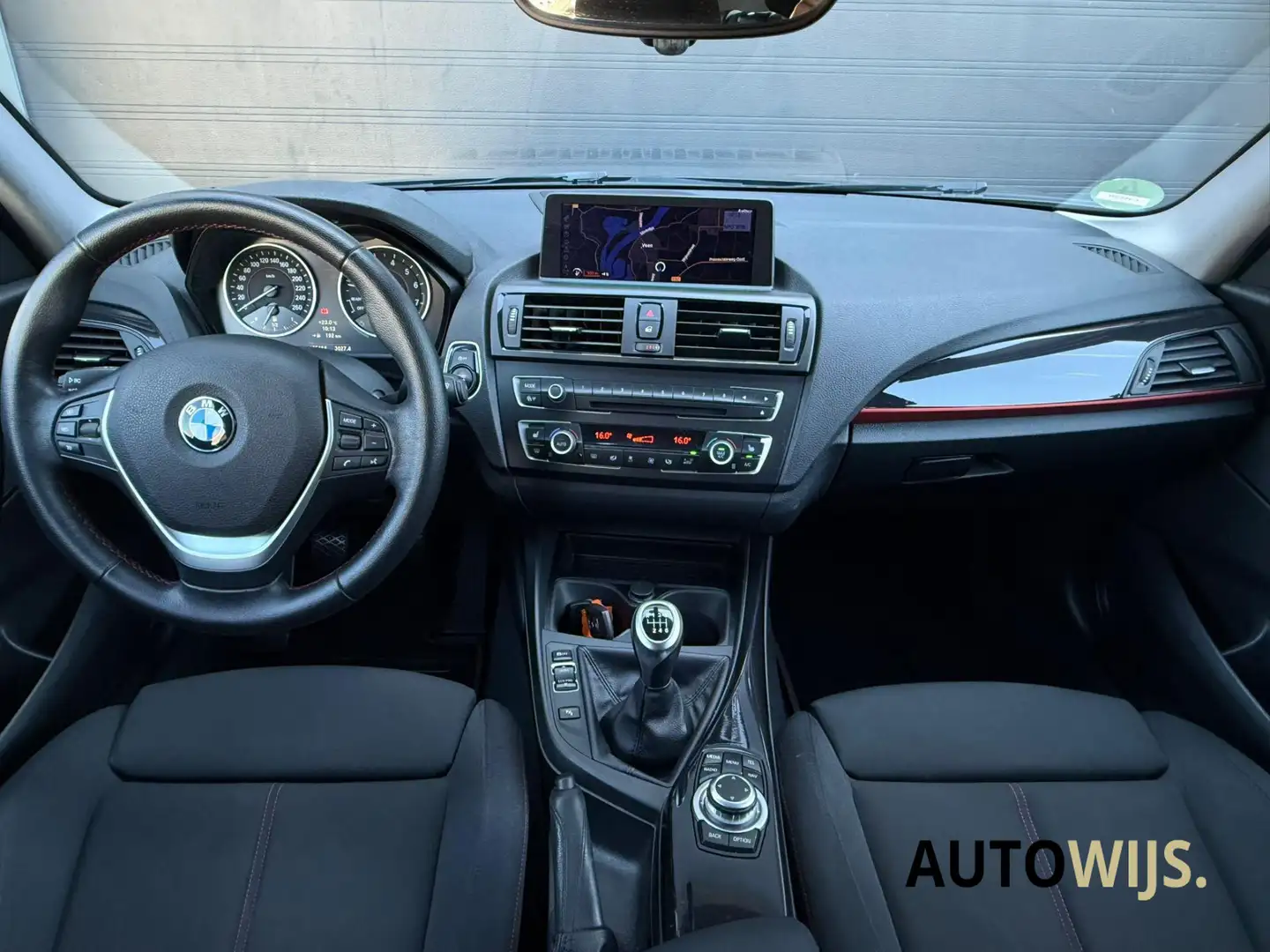 BMW 116 1-serie 116i Business+|SPORT|Xenon|PDC|Groot Navi| Zwart - 2