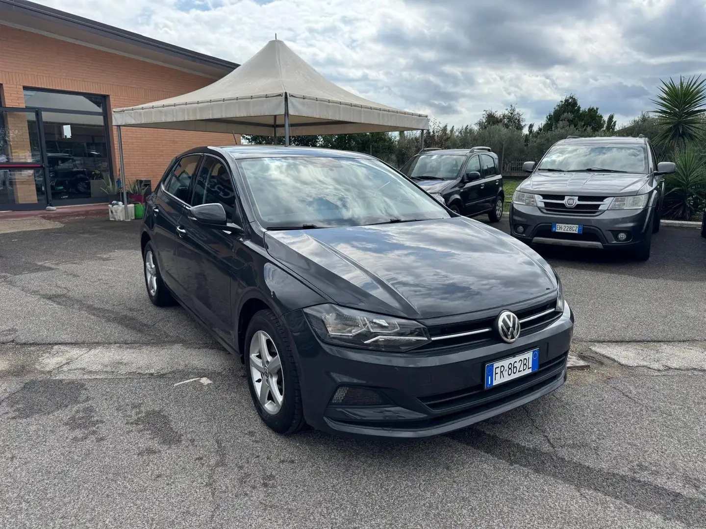 Volkswagen Polo Polo VI 2017 5p 1.6 tdi Comfortline 95cv Grigio - 2