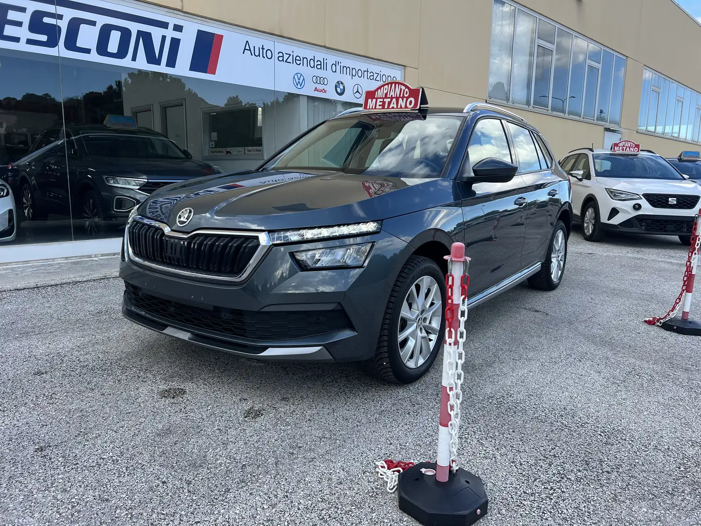 Skoda Kamiq Kamiq 1.0 g-tec Style 90cv Grigio - 2