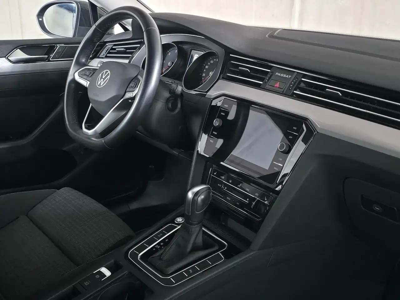 Volkswagen Passat Variant Business TDI DSG 15