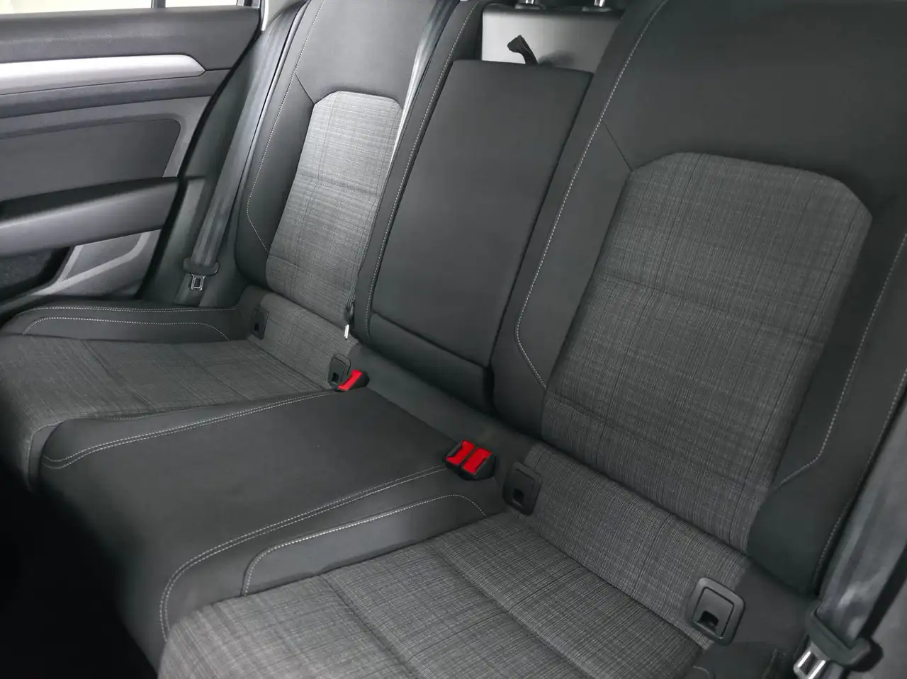 Volkswagen Passat Variant Business TDI DSG 14