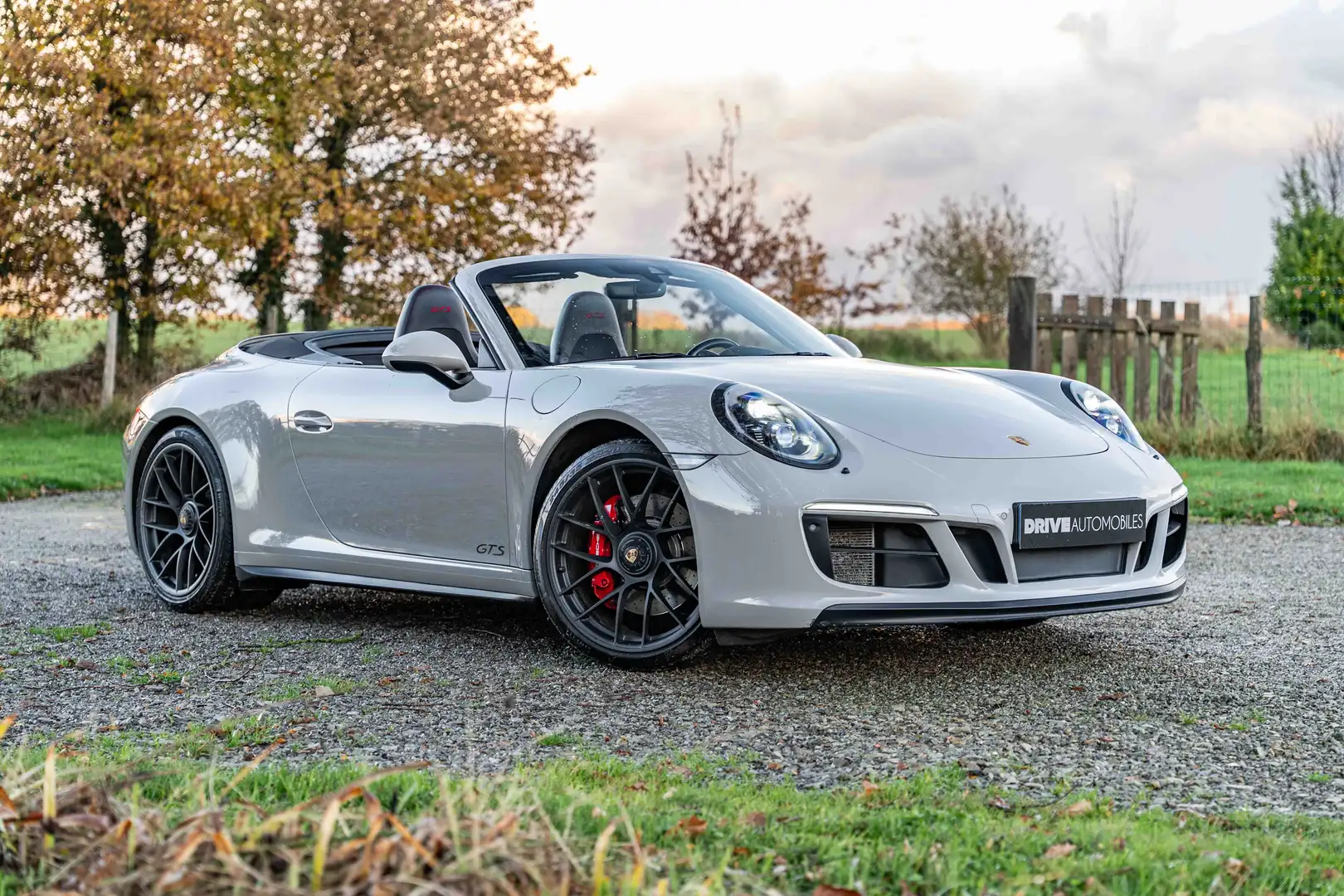 Porsche 911 911 Carrera 4 GTS Cabriolet - Porsche Approved Gris - 1