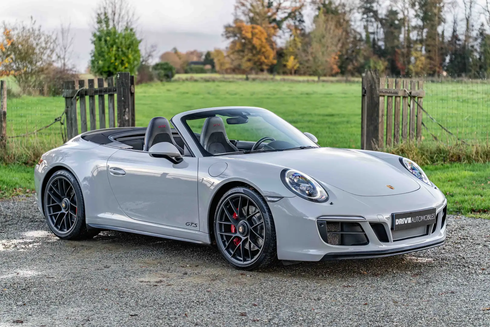 Porsche 911 911 Carrera 4 GTS Cabriolet - Porsche Approved Gris - 2