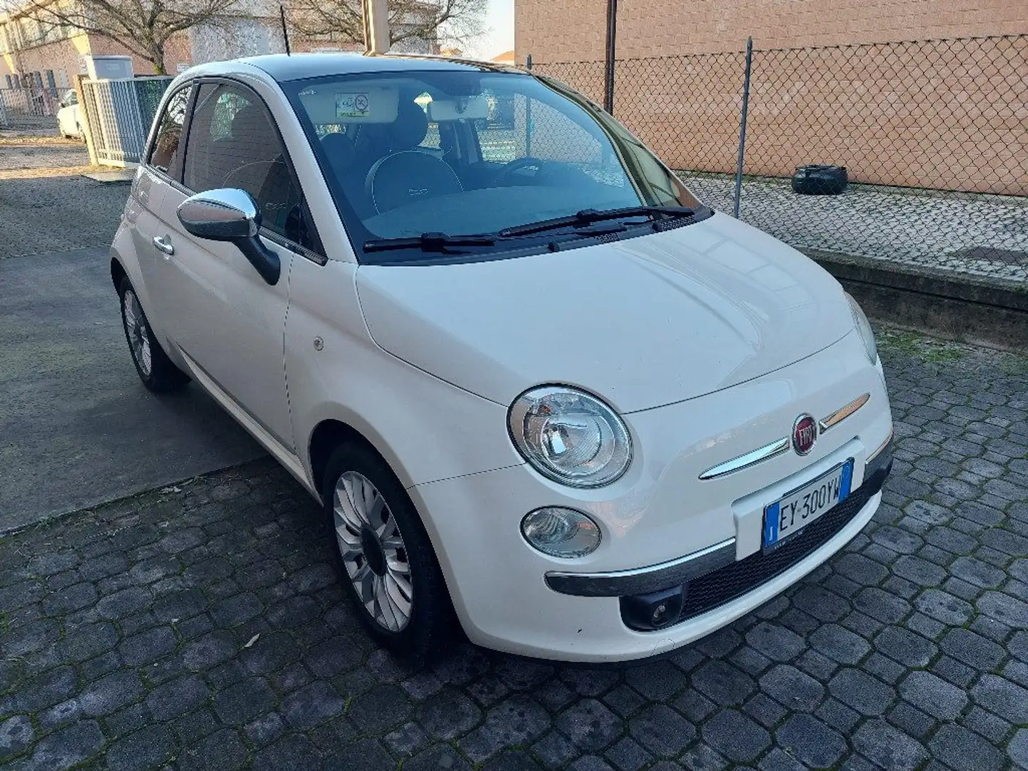 Fiat 500 1.2 Lounge Weiß - 2