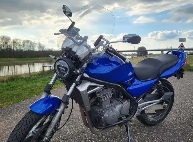 Kawasaki ER-5