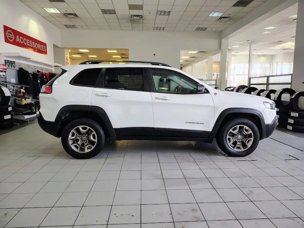 Jeep Cherokee снимка Jeep Cherokee