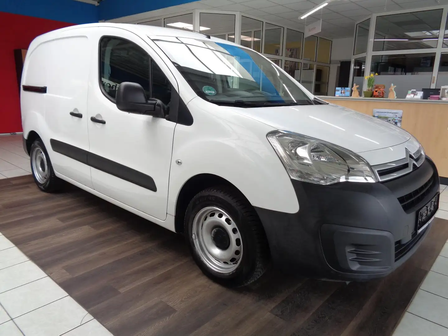 Citroen Berlingo Business L1,Klimaaut.SHZ.PDC-Kam.AHK Weiß - 1