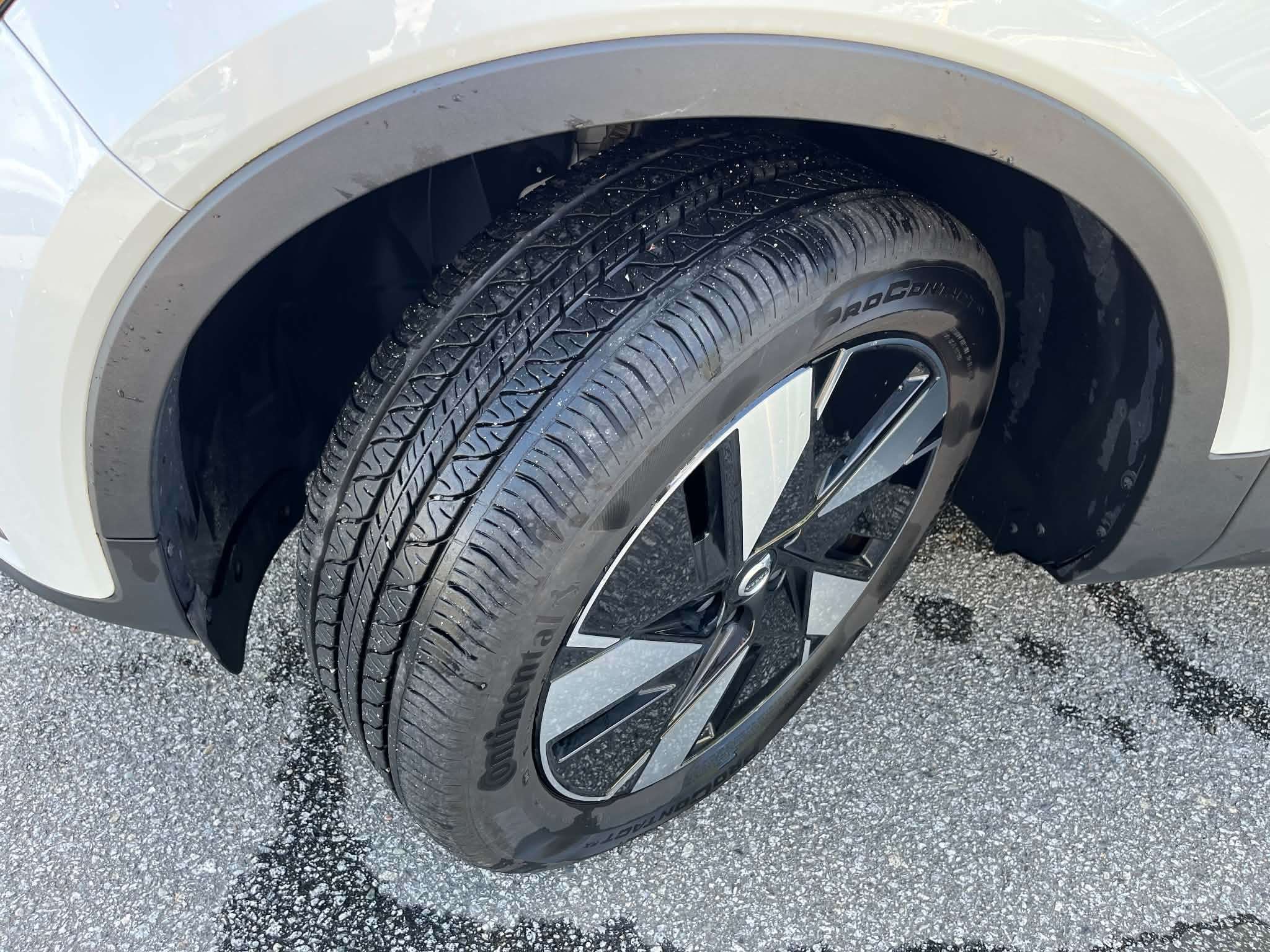 2024 Volvo XC40 Twin eAWD Core thumb 25