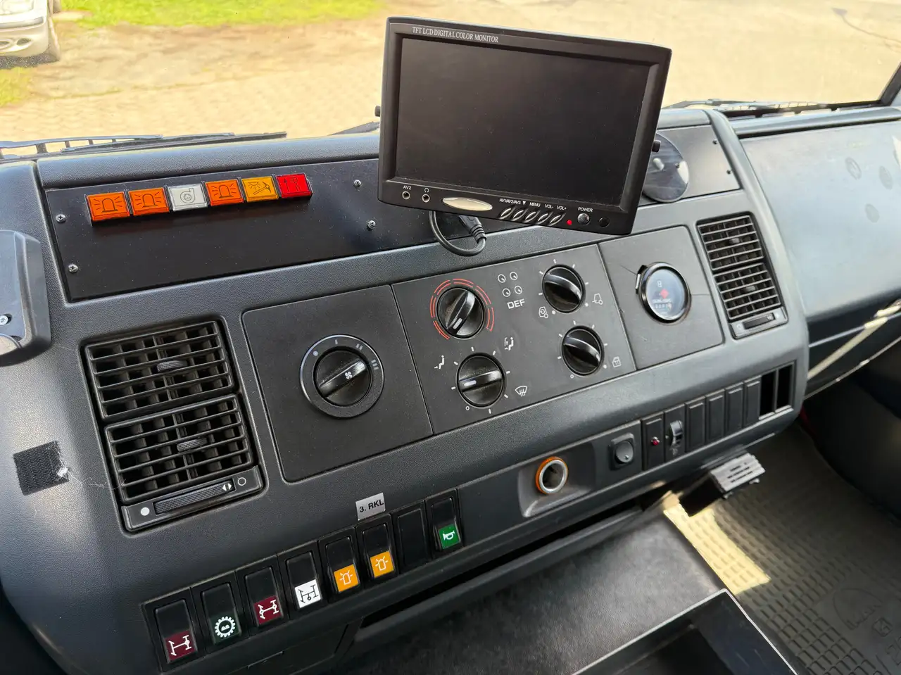 MAN 8.163 LF 8/6 Metz FGL Feuerwehr *Allrad*nur 29 TKM, foto 11