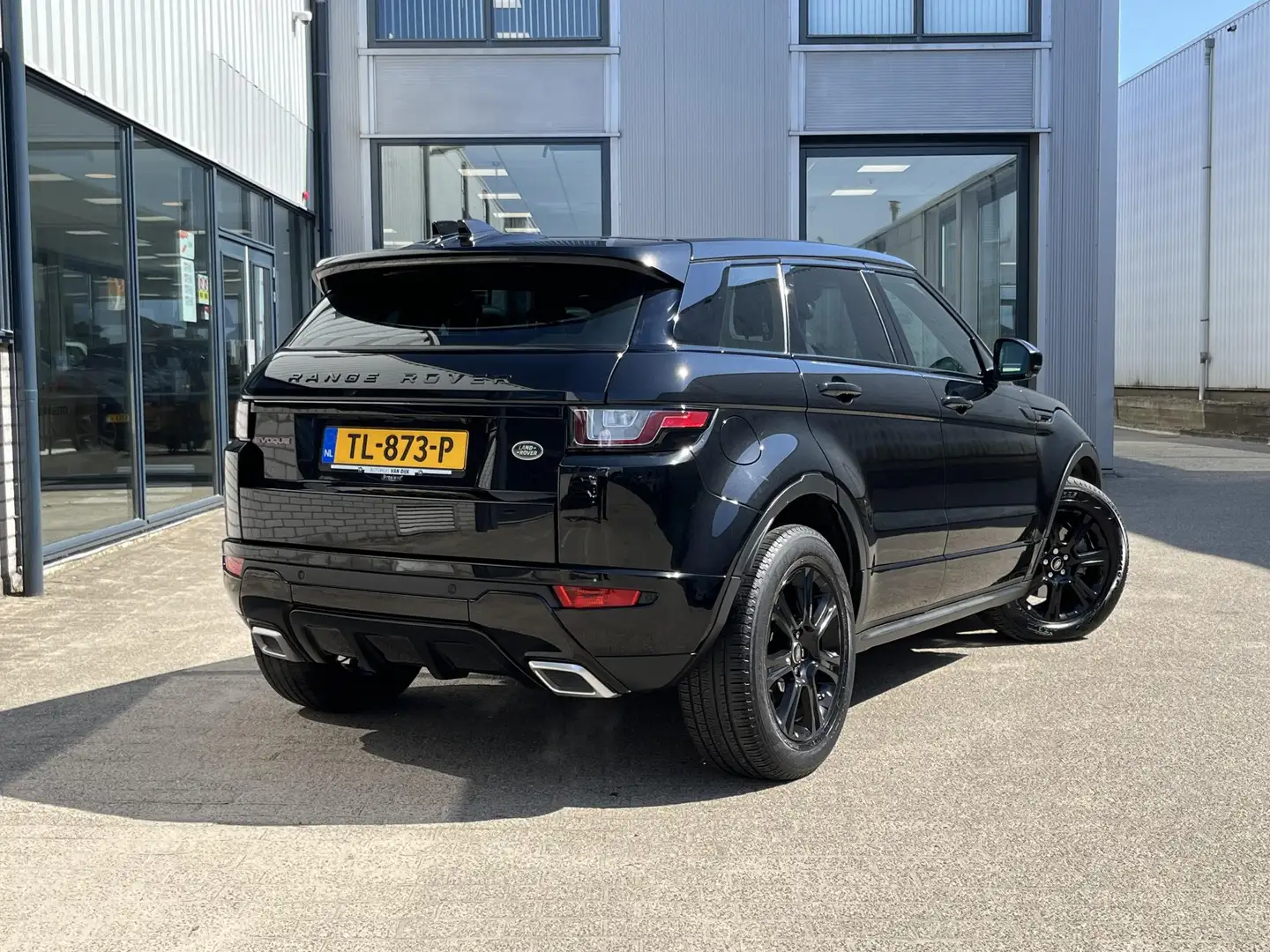 Land Rover Range Rover Evoque 2.0 Si4 Dynamic | NL Auto / 1e Eig. / Panoramadak Zwart - 2