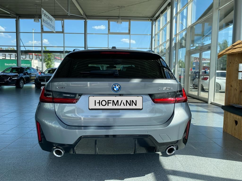BMW 330 M Sport — photo 10
