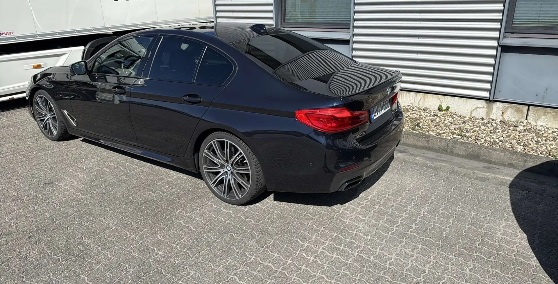 BMW M550 M550 d xDrive Fekete - 1