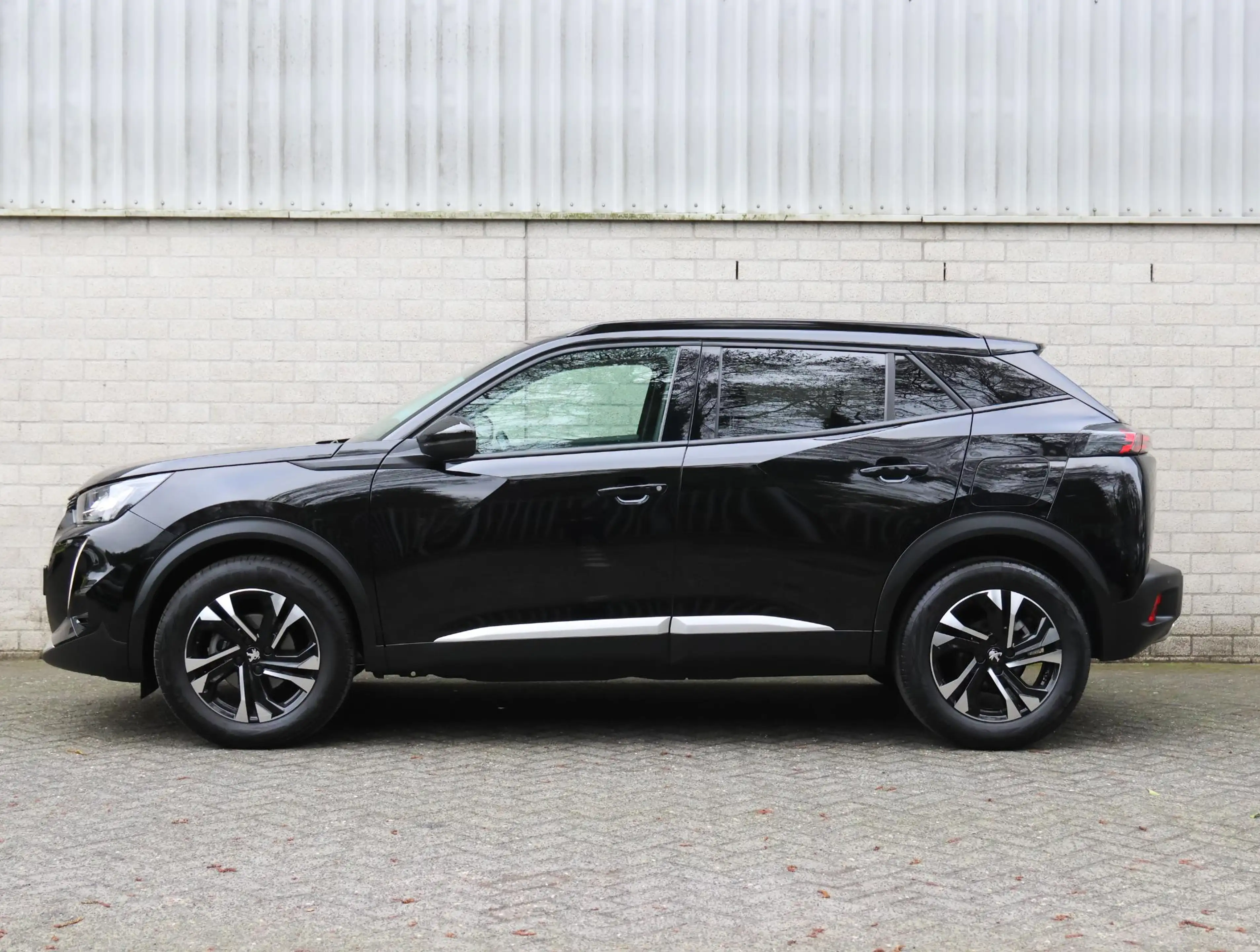 Peugeot 2008 SUV Allure 130pk Automaat | Navigatie | Climate Co — photo 2