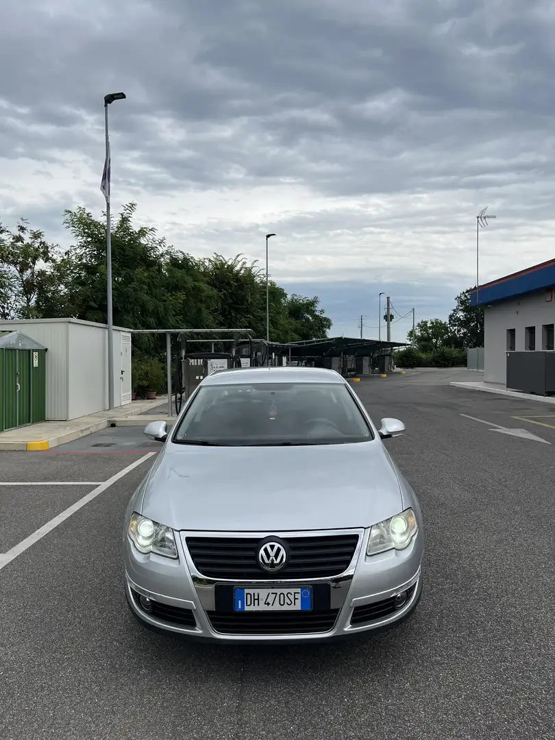 Volkswagen Passat 1.9 tdi Comfortline Argento - 2