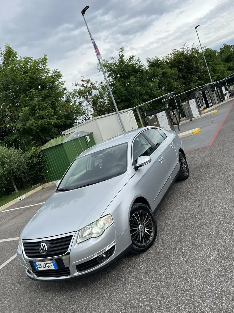 Volkswagen Passat 1.9 tdi Comfortline Argento - 1