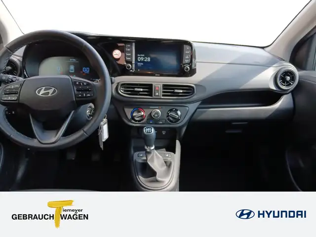 Hyundai i10 view 13