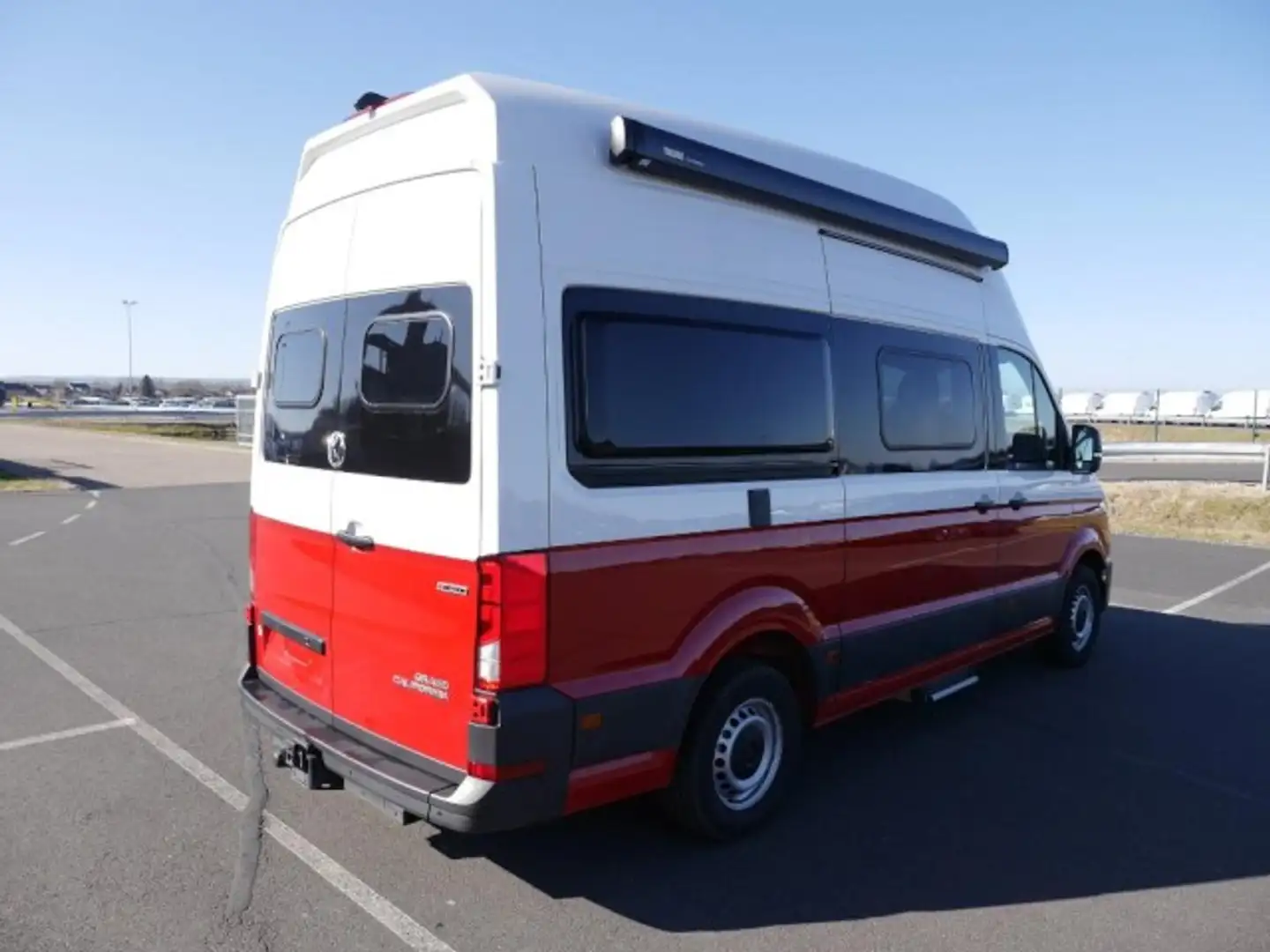 Volkswagen Crafter Grand California 600 DSG 4Motion (AHK,Navi,LED,R-K Rot - 2