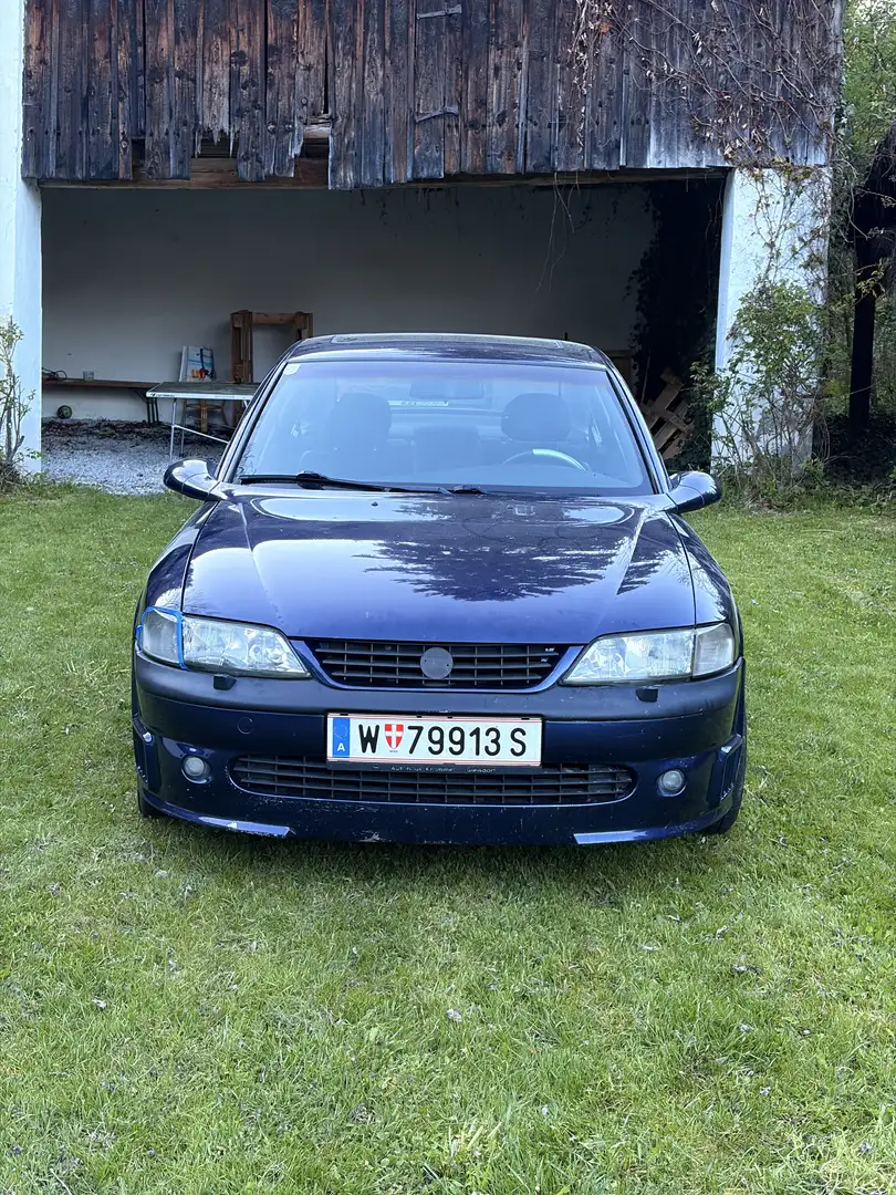 Opel Vectra i500 2,5i V6 Violett - 1