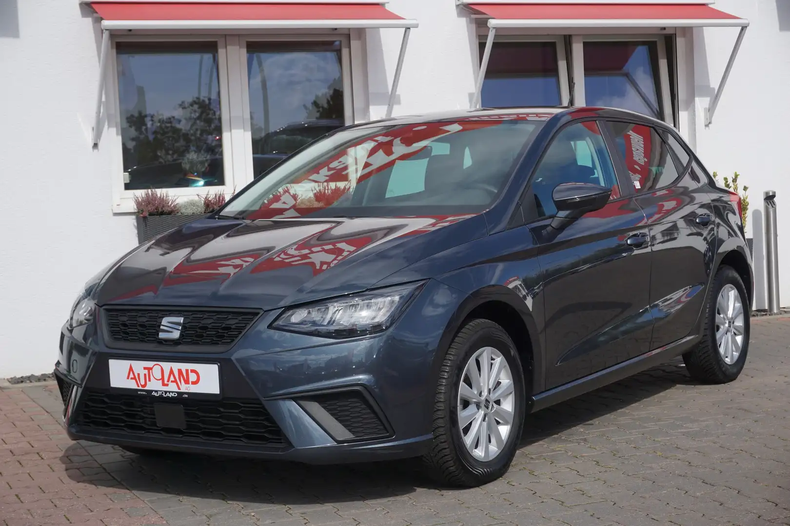 SEAT Ibiza 1.0 TSI Style LED Navi Android Apple Klima Grau - 2