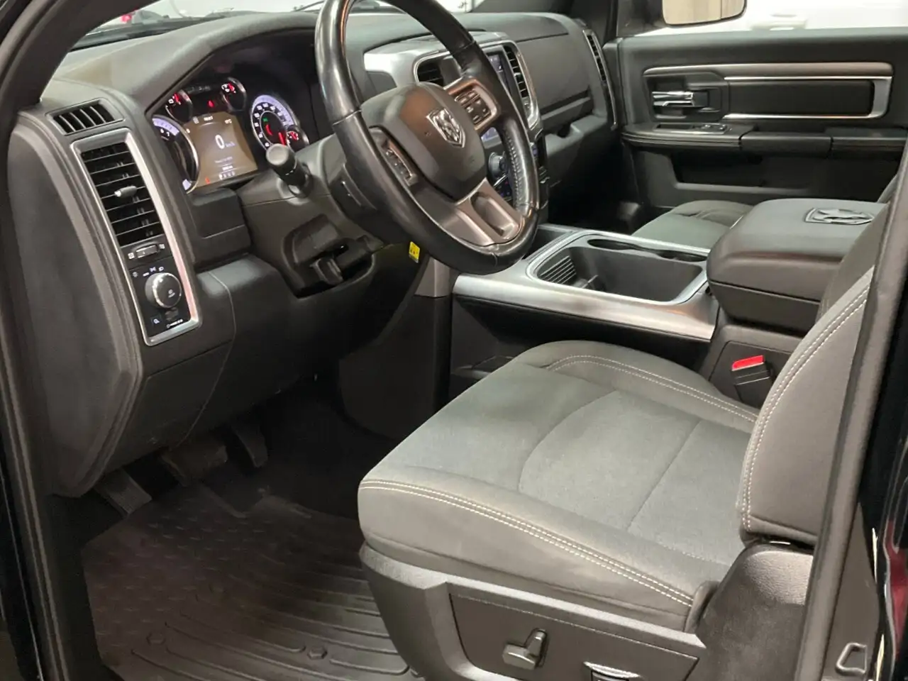 RAM 1500 fotografie RAM 1500