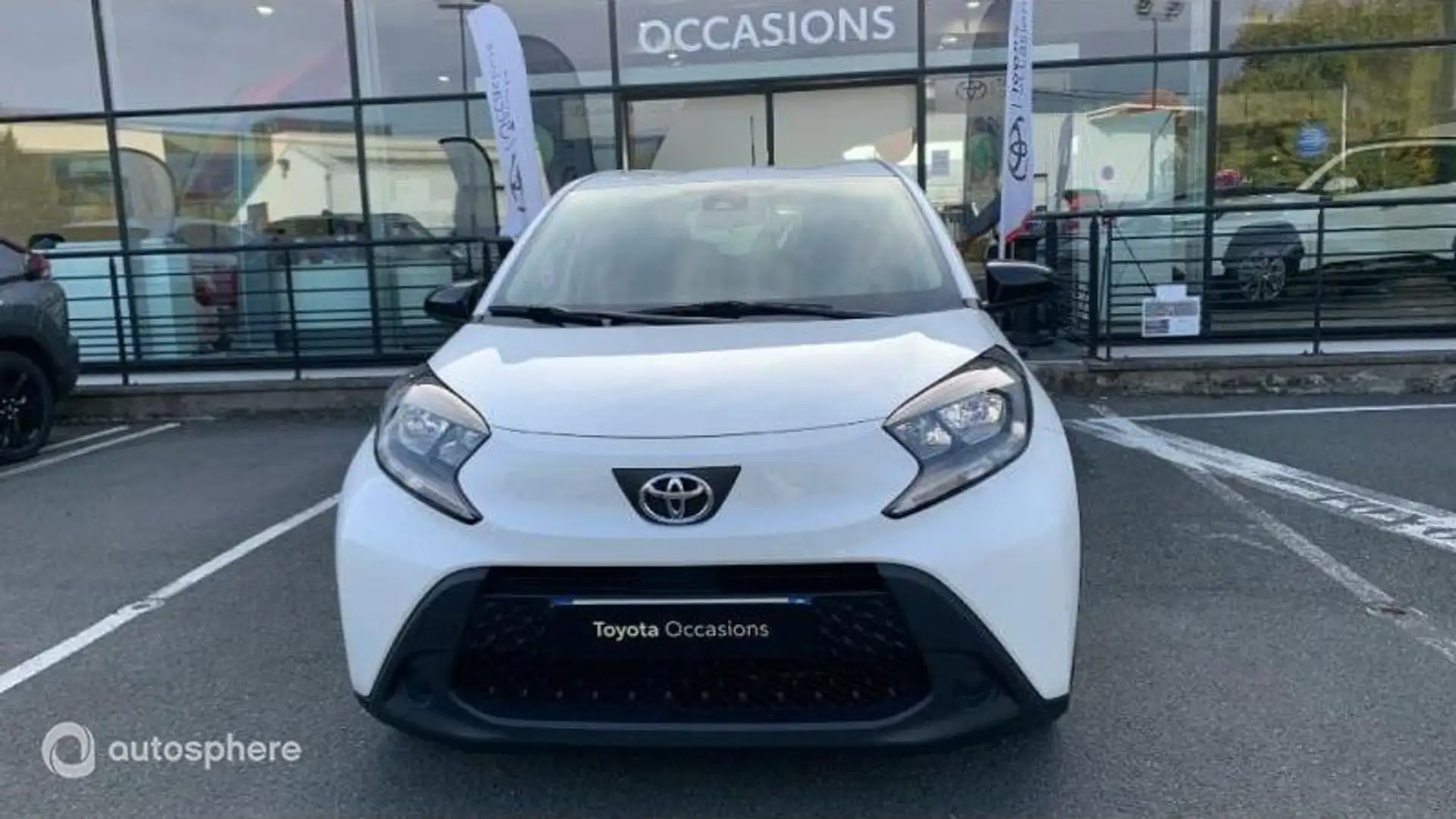 Toyota Aygo X 1.0 VVT-i 72ch Dynamic S-CVT - 2