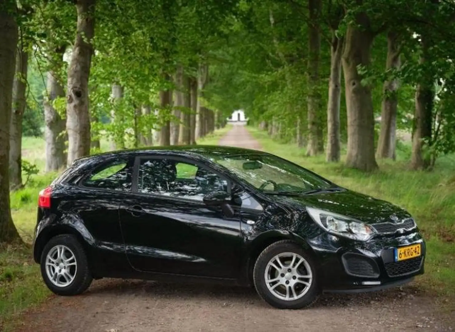 Kia Rio Rio 1.2 CVVT Comf. Pack Zwart - 2