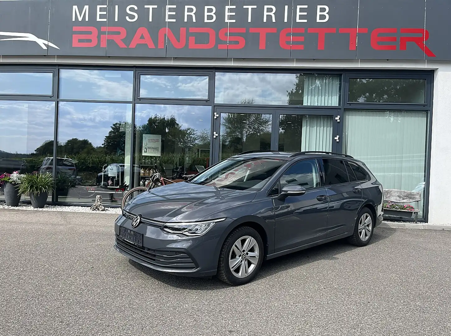 Volkswagen Golf Variant 2,0 TDI Life DSG Grau - 1