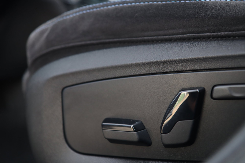 BMW 530 5-serie Touring 530e M Sport / PANO / LASER / HUD — photo 22