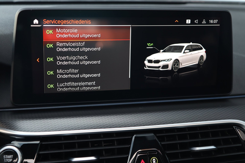 BMW 530 5-serie Touring 530e M Sport / PANO / LASER / HUD — photo 16
