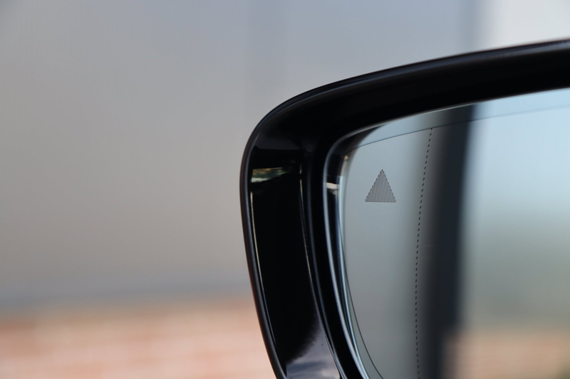 BMW 530 5-serie Touring 530e M Sport / PANO / LASER / HUD — photo 11