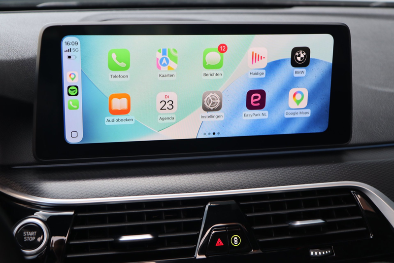BMW 530 5-serie Touring 530e M Sport / PANO / LASER / HUD — photo 30