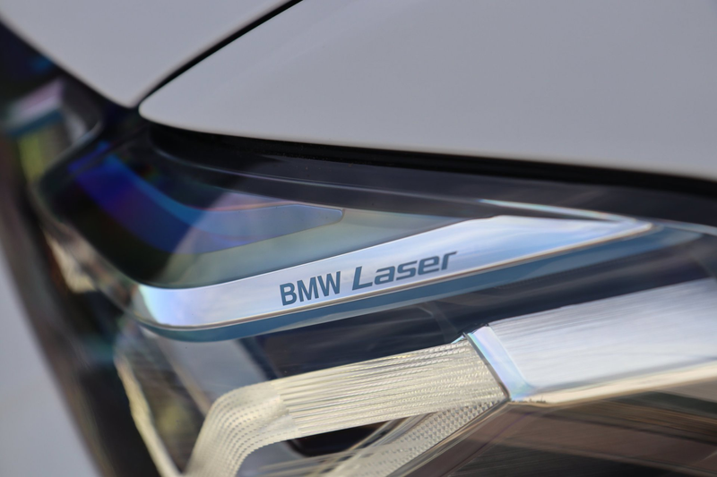 BMW 530 5-serie Touring 530e M Sport / PANO / LASER / HUD — photo 13