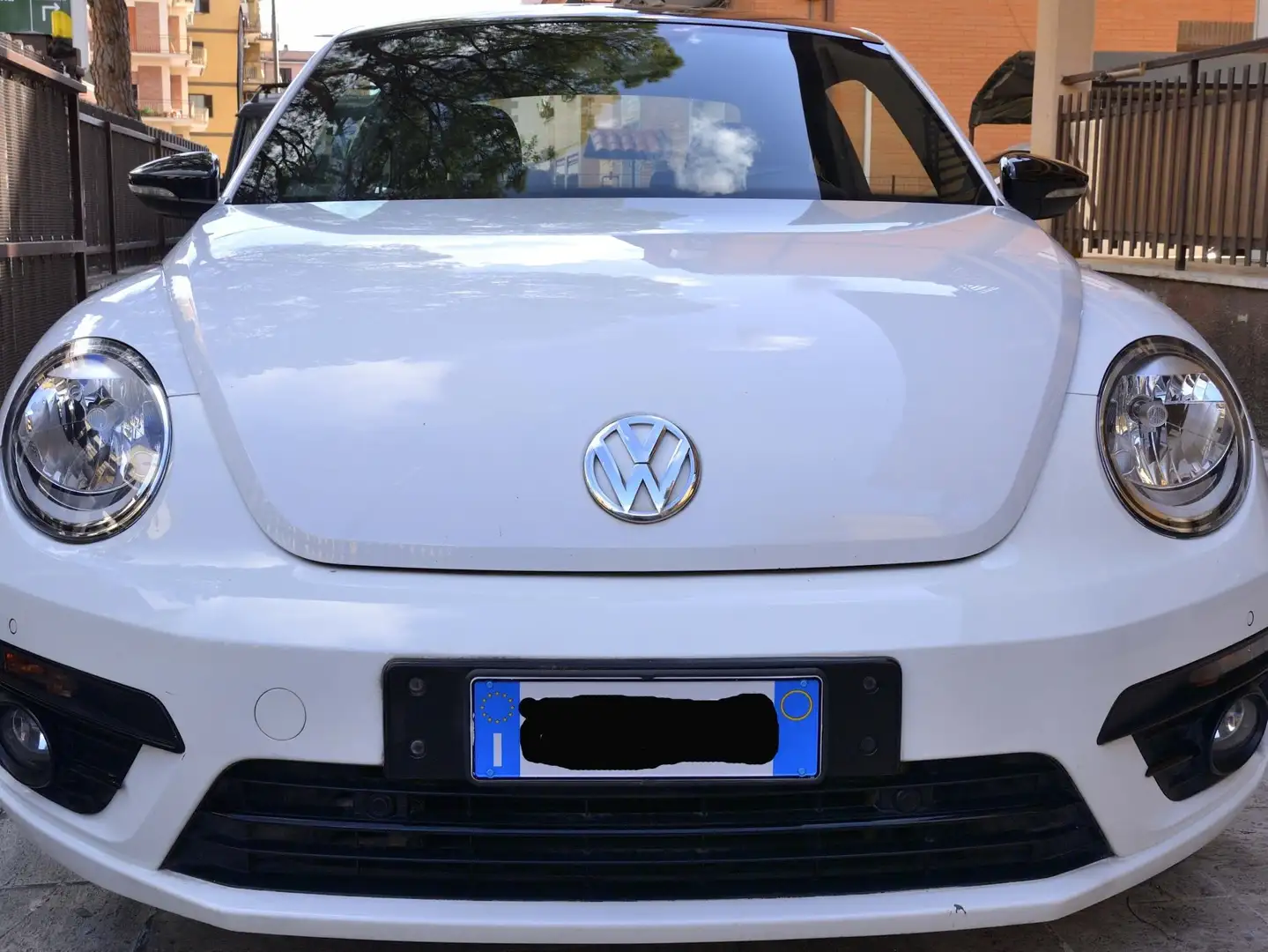 Volkswagen Maggiolino 1.2 TSI DESIGN BLUEMOTION TECHNOLOGY Biały - 1