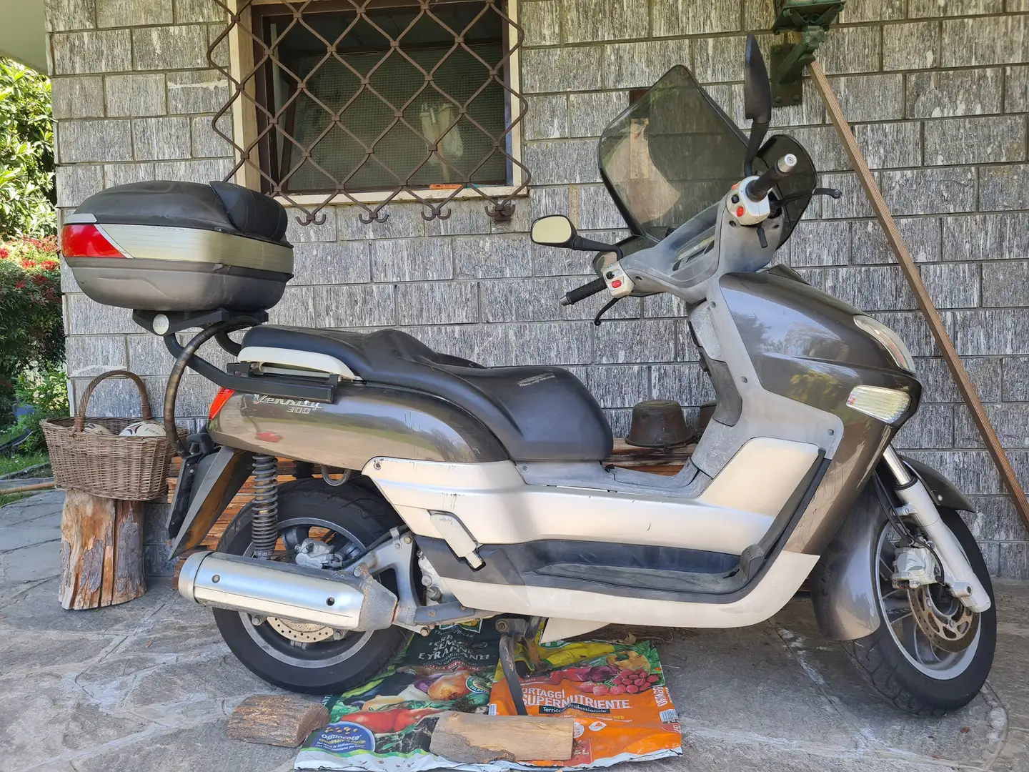 Yamaha Versity 300 Grigio - 1