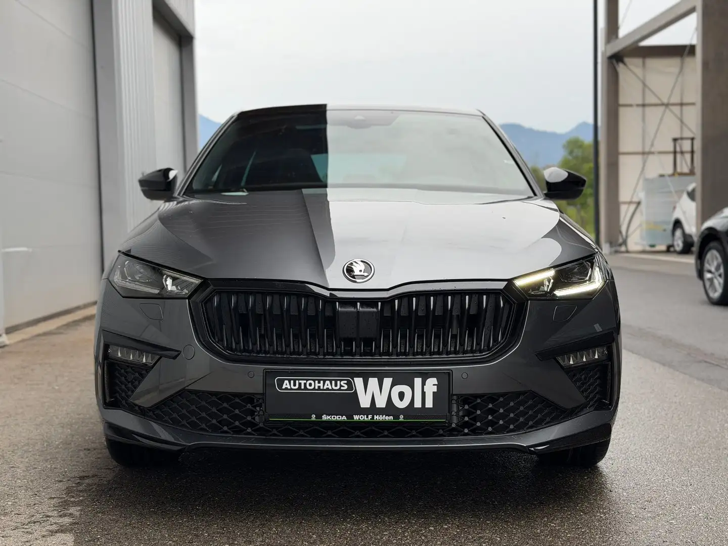 Skoda Scala Monte Carlo TSI DSG Grau - 2