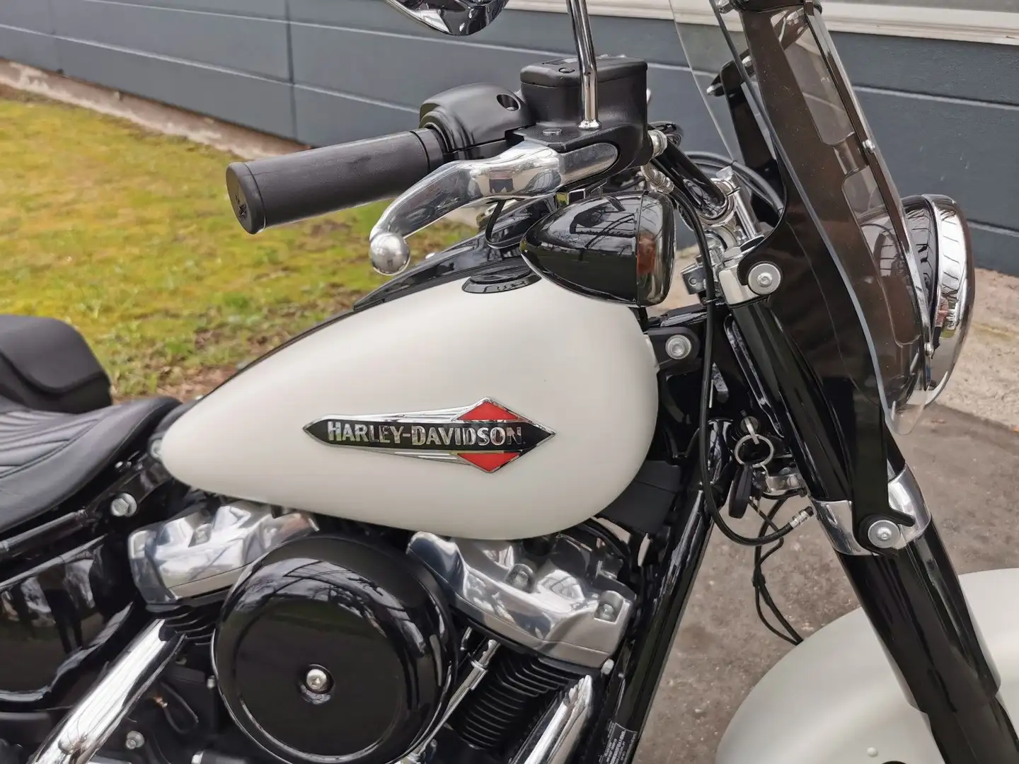 Harley-Davidson Softail Slim 107 ABS| Kesstech+Taschen| TÜV NEU Blanco - 2