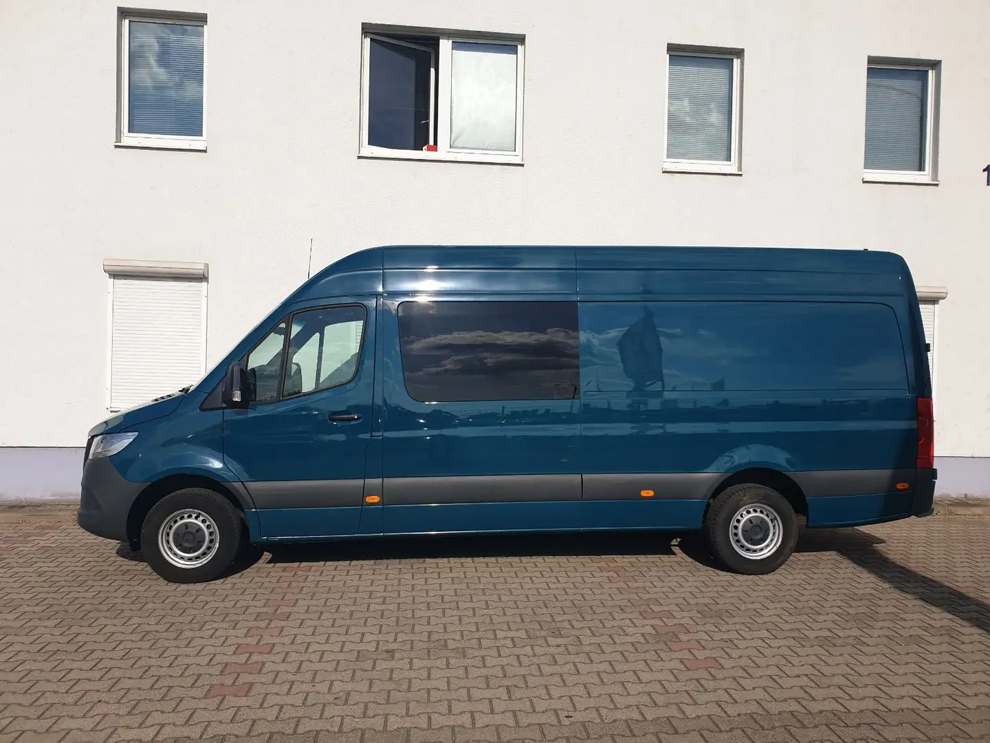 Mercedes-Benz Sprinter 317 CDI/Autom/Navi/SH/RFK/5Sitze Groen - 2