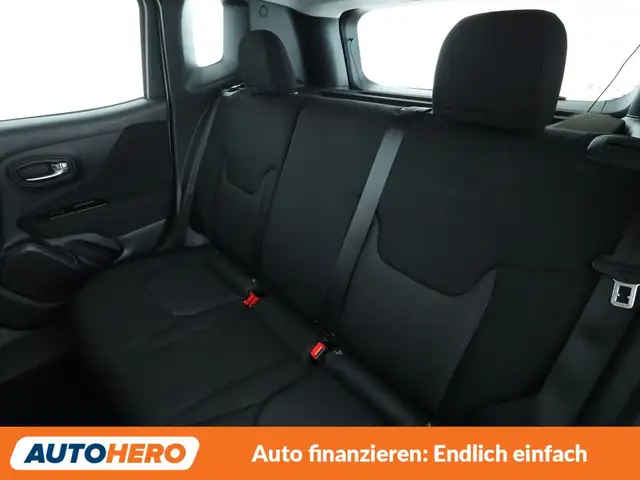 Jeep Renegade view 14
