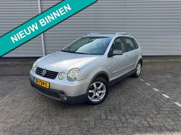 1.4-16V FUN/Cross, Lm velgen,Airco,trekhaak,Nieuwe