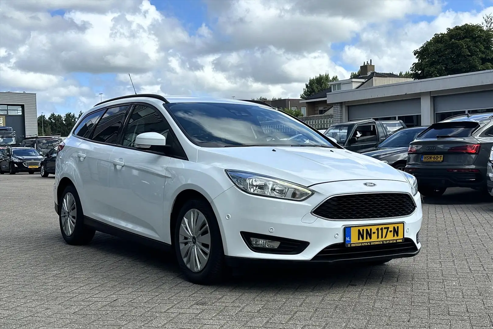 Ford Focus 1.0 EcoBoost 125pk Edition Plus + extra set zomerb Wit - 2