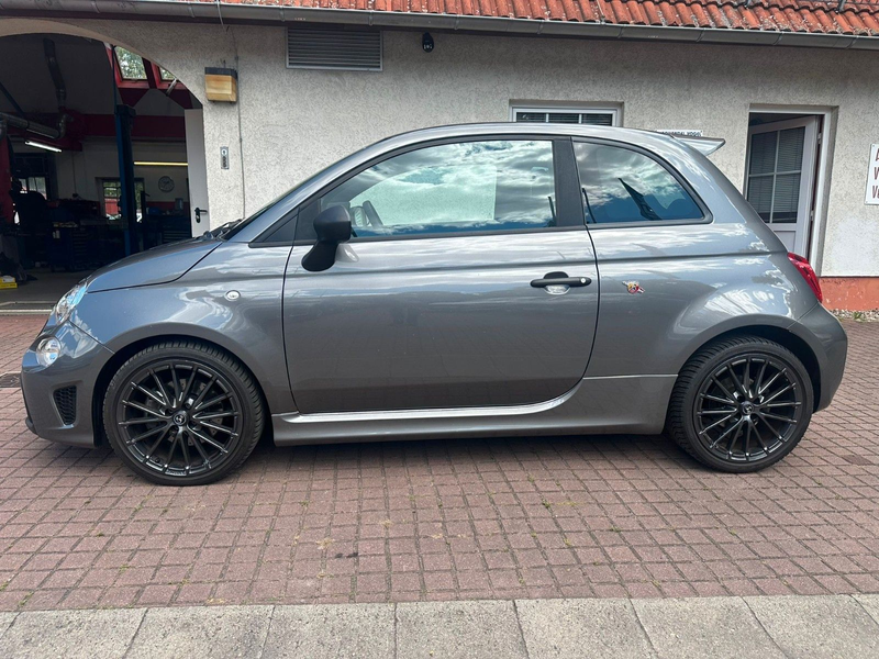 Abarth 500 *595*BEATS*XENON*1.HD*MWST*UNFALLFREI* — photo 3