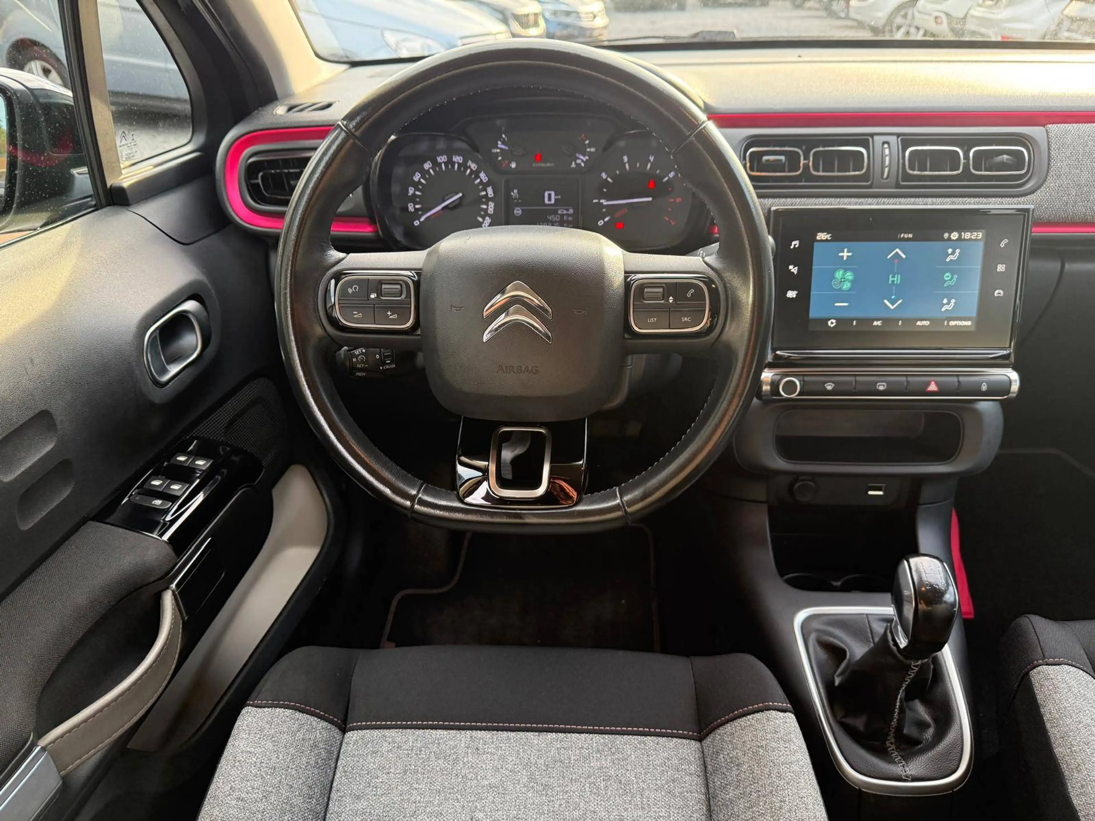 Citroen C3 C3 1.2i Édition spéciale ELLE / CarPlay / Entretien + CT + Garantie 1 an — photo 12